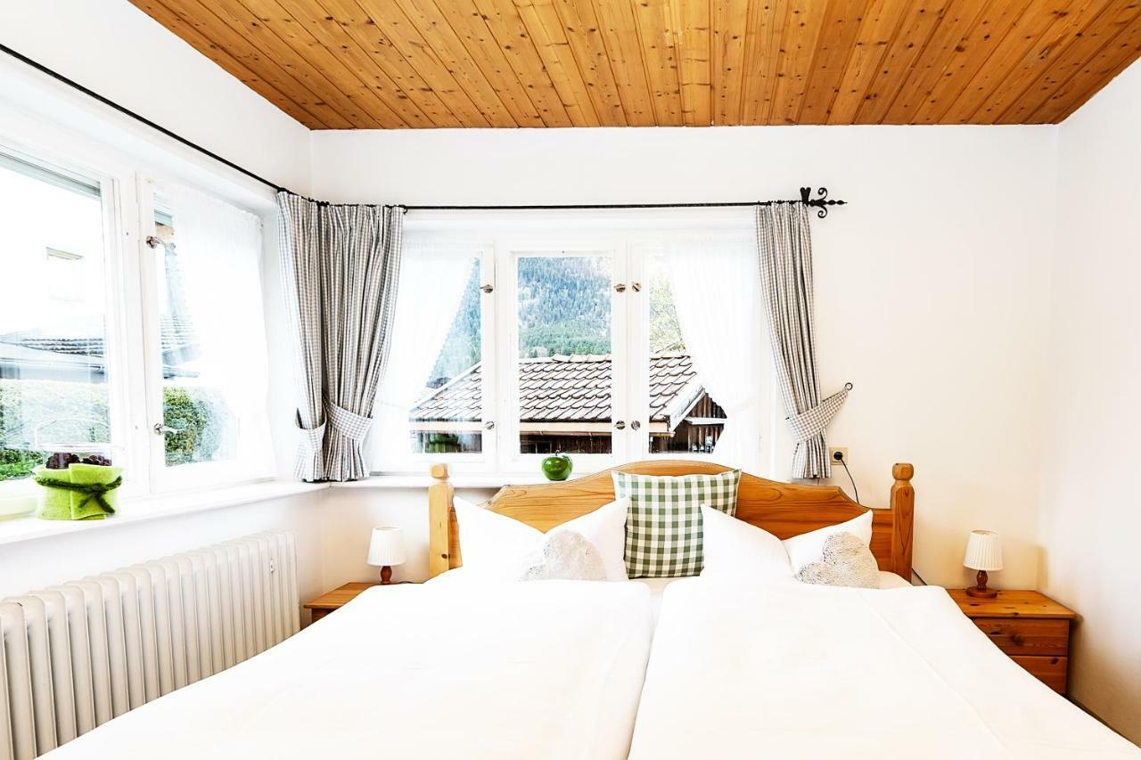 Ferienhaus Alpspitzecho ガルミッシュ・パルテンキルヒェン エクステリア 写真