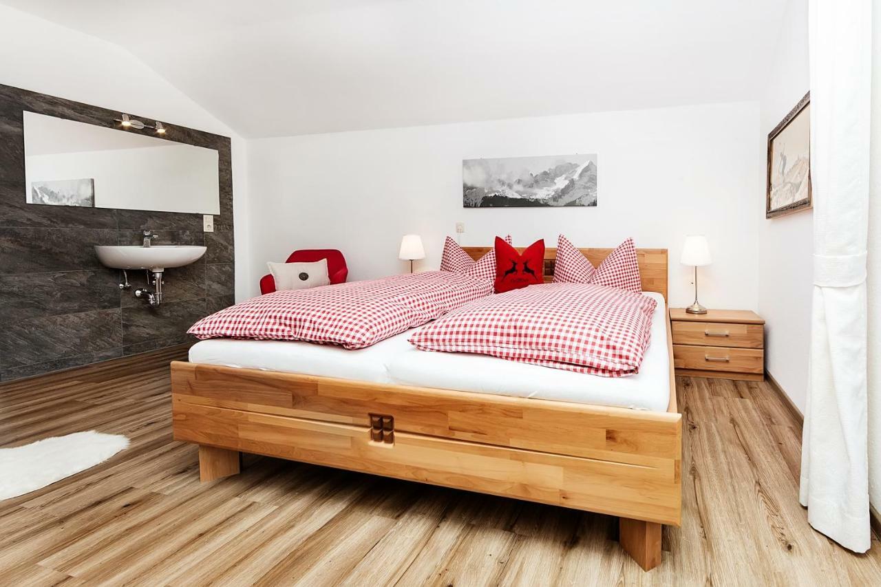 Ferienhaus Alpspitzecho ガルミッシュ・パルテンキルヒェン エクステリア 写真